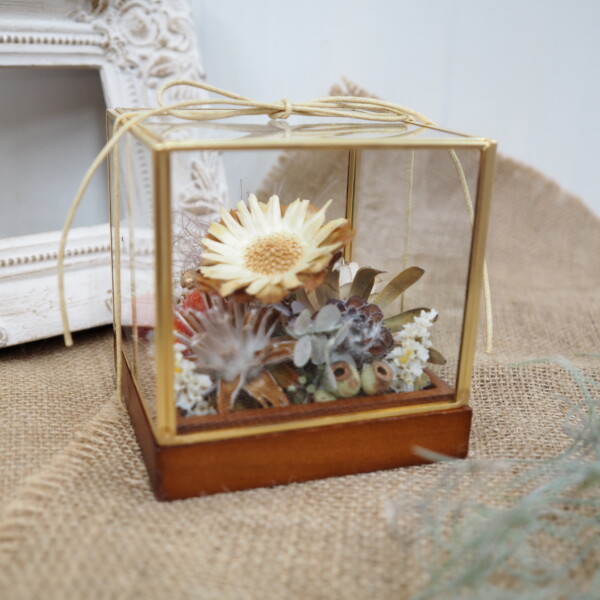 ドライフラワーガラスケースアレンジ ワークショップ レポート